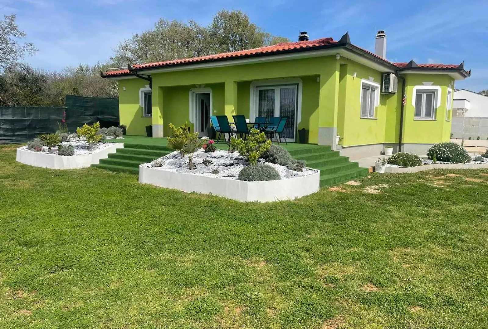 House July Villa Galizana